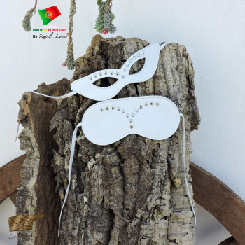 Set_Masks_White_Rivets_782020